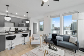Sleek 2-Bedroom Retreat with Exclusive Parking